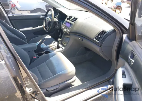 2005 Honda Accord 2.4 Ex z USA, uszkodzony, nr VIN 1HGCM56755A160669